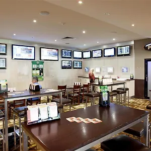 Hotel Nightcap At Edge Hill Tavern ***
